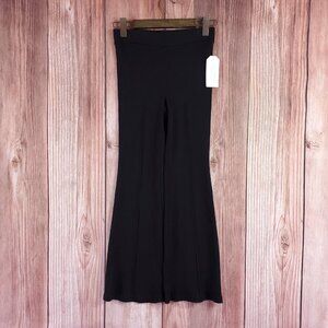 NWT Donni Womens Size Medium The Rib Kick Flare Bell Bottom Pants Black